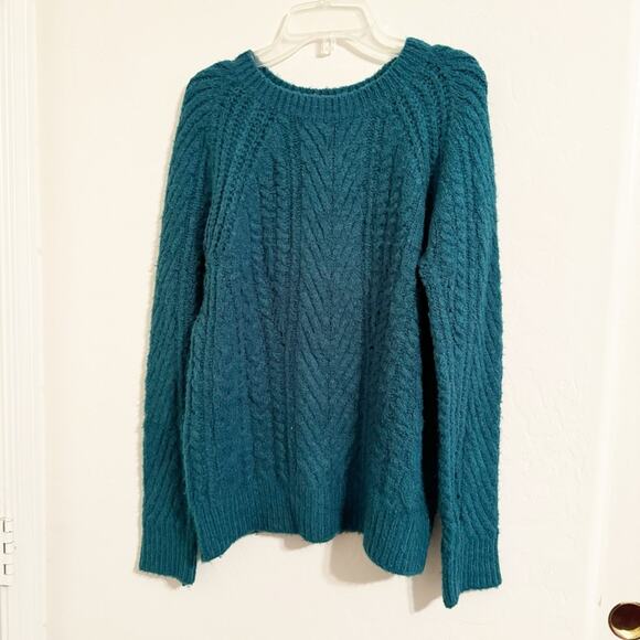 Forever 21 Contemporary Cable Knit Sweater - Picture 3 of 11